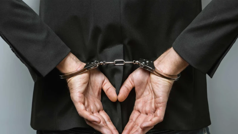 Bərdədə bank əməkdaşı həbs edilib