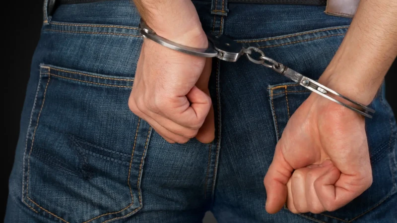 Yardımlıda 22 yaşlı həmkəndlisini öldürməkdə ittiham olunan şəxsin məhkəməsi başlayır
