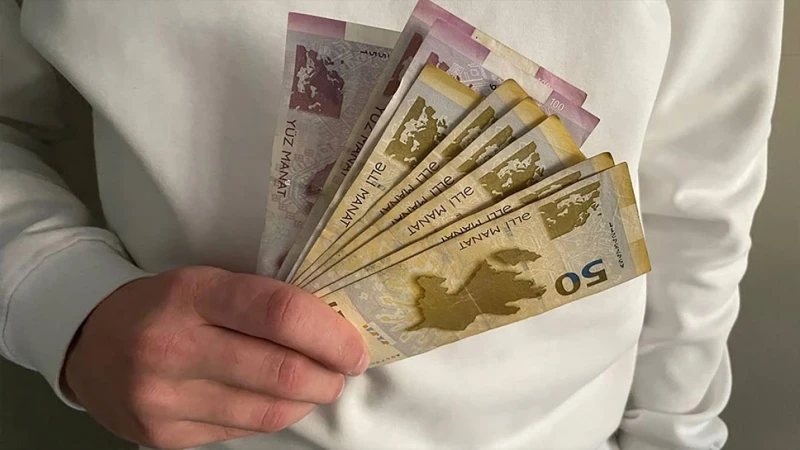Mühasib iş yerindən oğurladığı pulları hotellərə xərcləyib
