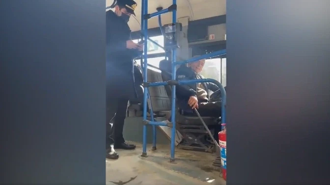 Bakıda avtobusda maskadan istifadə etməyənlər cərimələnib