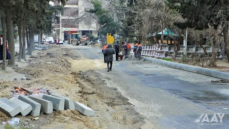 Bakıxanov qəsəbəsində 6 küçədə təmir işlərinə başlanılıb