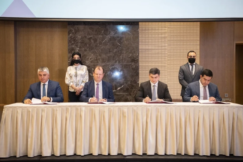 Azərbaycanda ilk dəfə istixana sistemində innovativ işıqlandırma texnologiyası tətbiq olunacaq