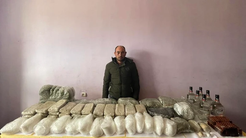 İrandan Azərbaycana 63 kq narkotikin keçirilməsinin qarşısı alınıb