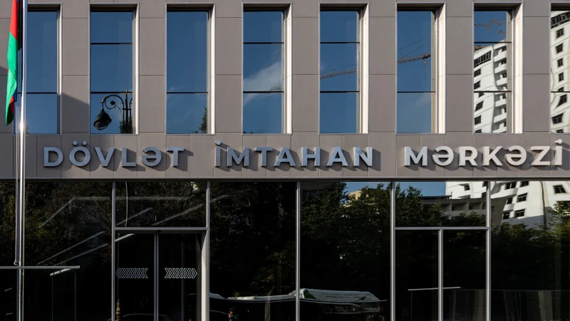 Universitetlərə sənəd qəbulunun vaxtı uzadılıb