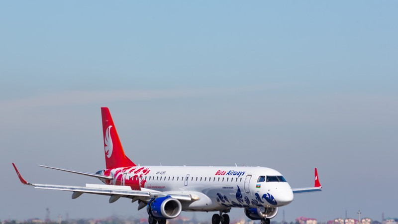 Bakı-İstanbul təyyarəsinin uçuşu gecikir