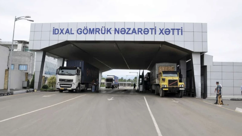 Azərbaycan gömrükçüləri İrandan Gürcüstana yük aparan avtomobildə narkotik aşkarlayıb
