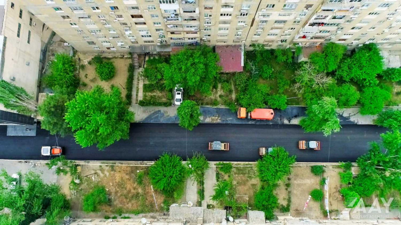 Bakıxanovda yol təmir edilir