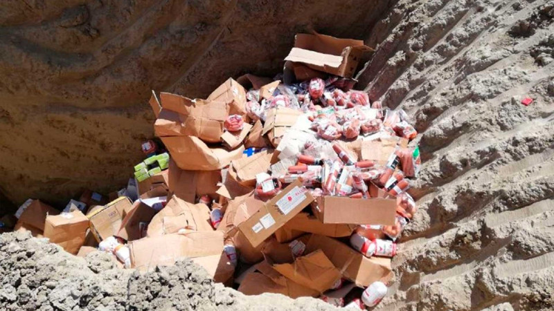 İstehlaka yararsız 4 tona yaxın kolbasa və sosiska məmulatları məhv edilib