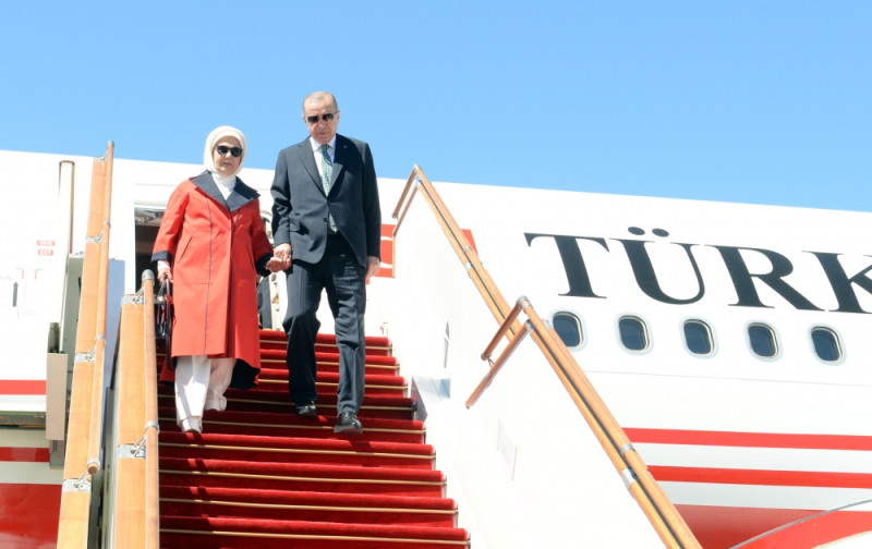Rəcəb Tayyib Ərdoğan Azərbaycana işgüzar səfərə gəlib