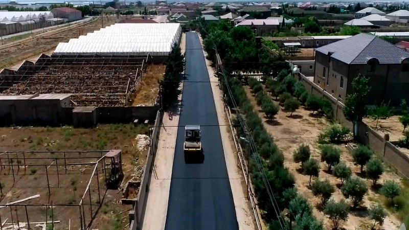 Zirə qəsəbəsində yol yenidən qurulur