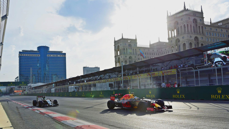 Netflix Formula 1 haqda serialın çəkilişi üçün Bakıya gəlir