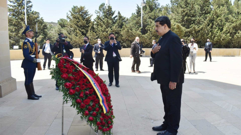 Venesuela prezidenti Şəhidlər xiyabanını ziyarət edib