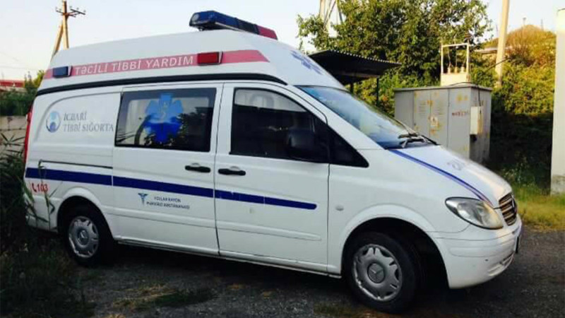 Bakıda 17 yaşlı tələbələr kolbasadan zəhərləniblər