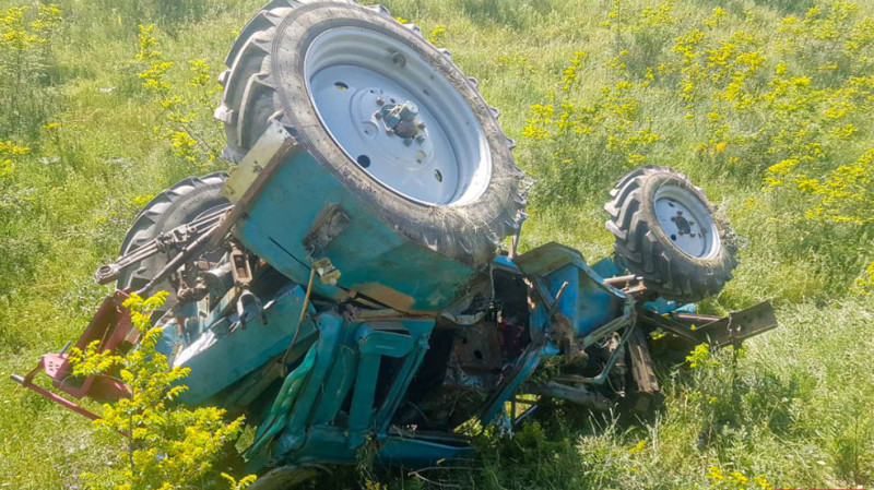 İsmayıllıda traktor aşıb: BDU-nun tələbəsi həlak olub