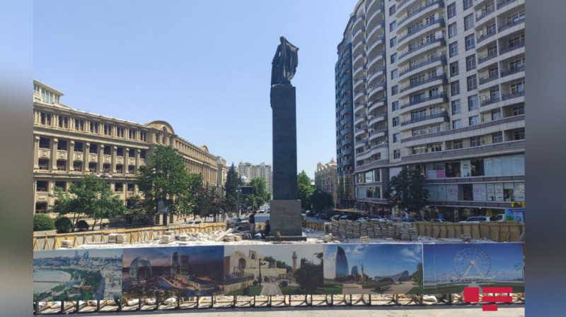 Azad qadın heykəlinin ətrafında abadlıq işləri aparılır