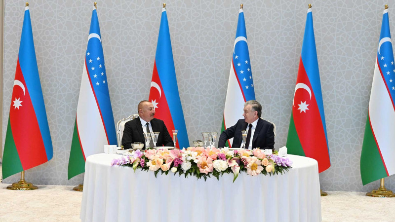 İlham Əliyev Özbəkistanın Ürgənc şəhərinə səfər edib