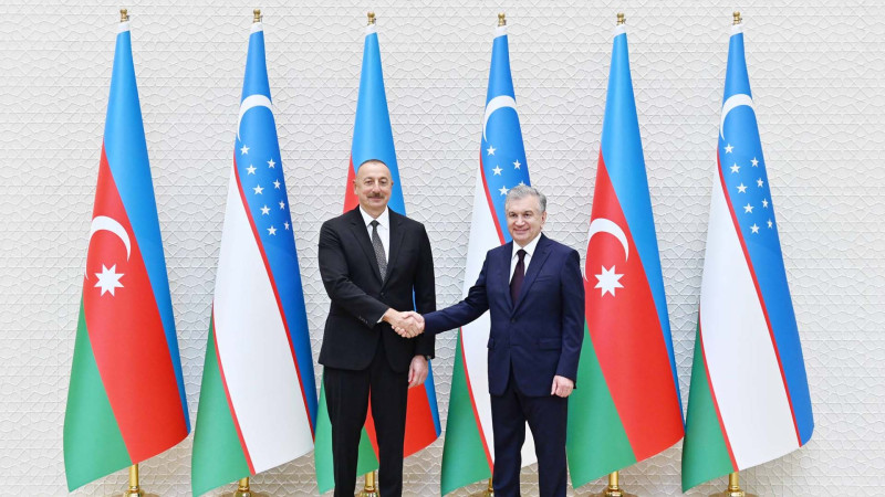 Azərbaycan və Özbəkistan arasında əməkdaşlığa dair sənədlər imzalanıb