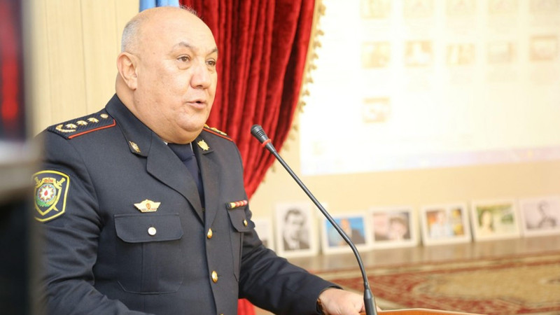 Vaqif Əsədov təqaüdə göndərilib