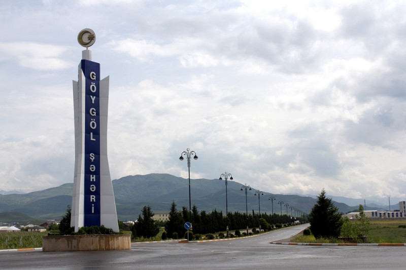 Göygöldə qəza zamanı bir nəfər ölüb, dörd nəfər isə xəsarət alıb