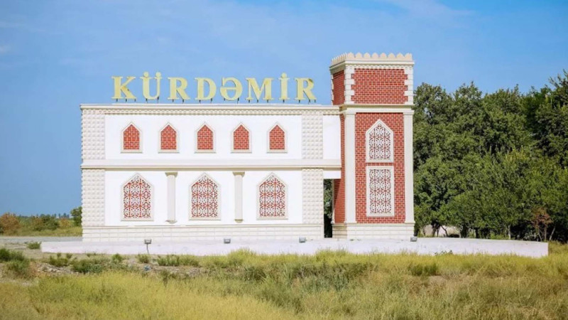 Kürdəmirdə yolu keçmək istəyən piyadanı avtomobil vurub
