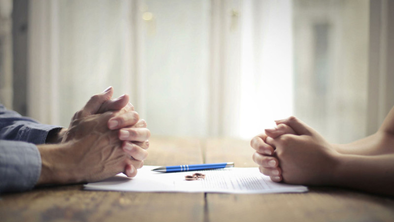 Azərbaycanda boşanmalar artıb, nikahlar azalıb