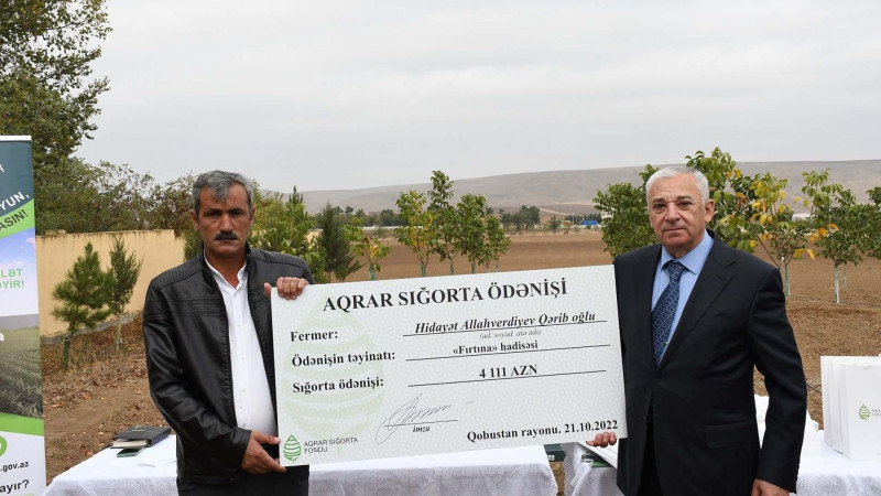Qobustanda 12 fermerə 50 min manat sığorta ödənişi verilib