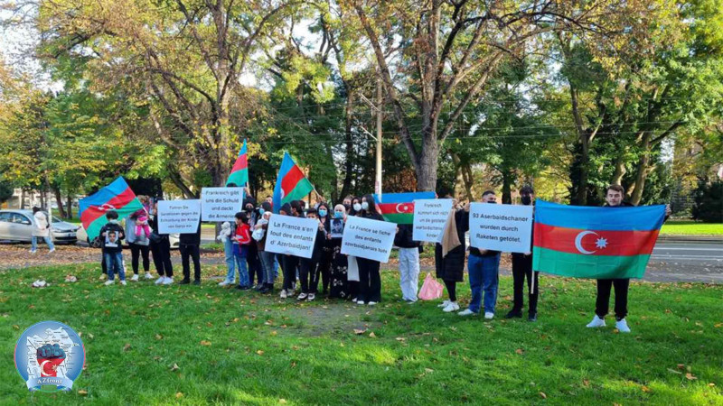 Германия: азербайджанцы провели акцию в поддержку петиции