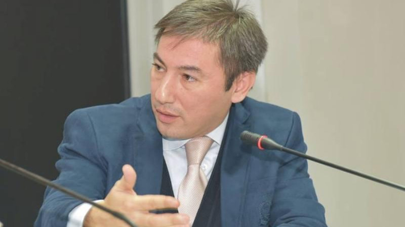 Azərbaycanlı politoloq: Fransa vasitəçi kimi münasibətlərin normallaşdırılmasında iştirak edə bilməz