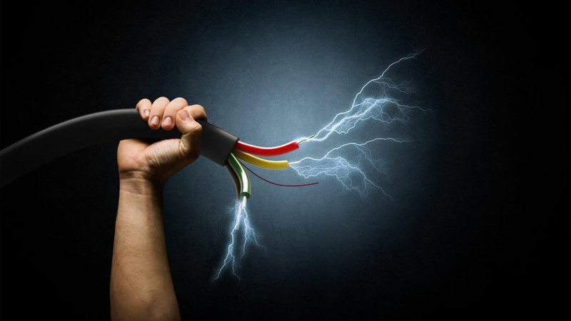 32 yaşlı İmişli sakinini elektrik cərəyanı vurub