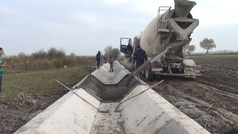 Şabranda Ağalıq kanalı beton üzlüyə alınır