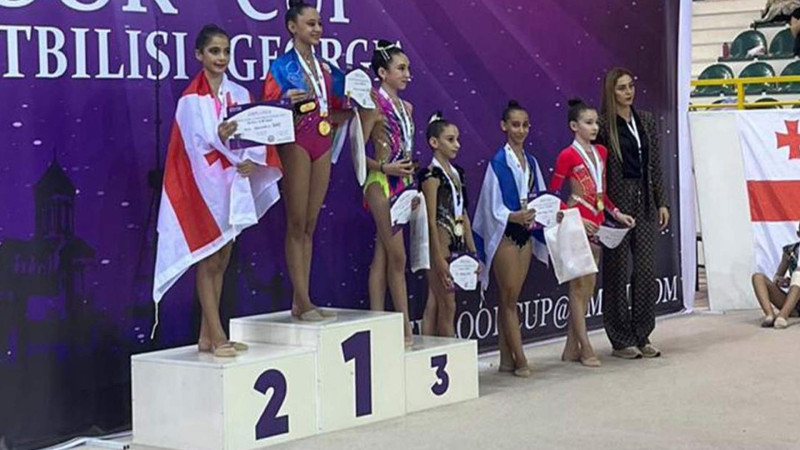 Bədii gimnastlarımız Tbilisidə 11 qızıl medal qazanıblar