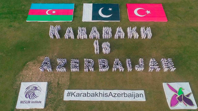 Pakistanda Zəfər Gününə həsr olunan fləş-moblar keçirilib