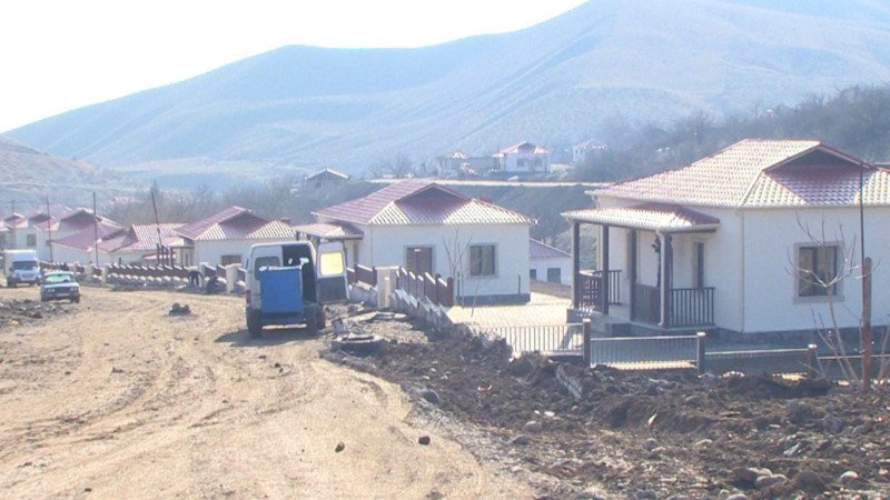 Talış kəndinə ilkin mərhələdə köçürüləcək ailələrin ev tikintisi başa çatır
