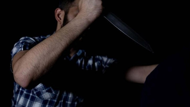 Sabirabadda ər 28 yaşlı arvadını bıçaqlayıb