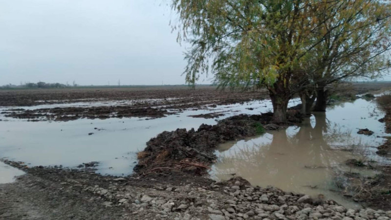 Tərtərdə su kanalı uçub, kəndləri su basıb