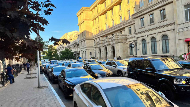 Bakıda bu yollarda tıxac var
