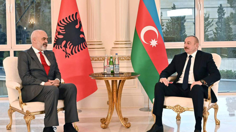 İlham Əliyev: Biz Tiranada səfirlik açırıq