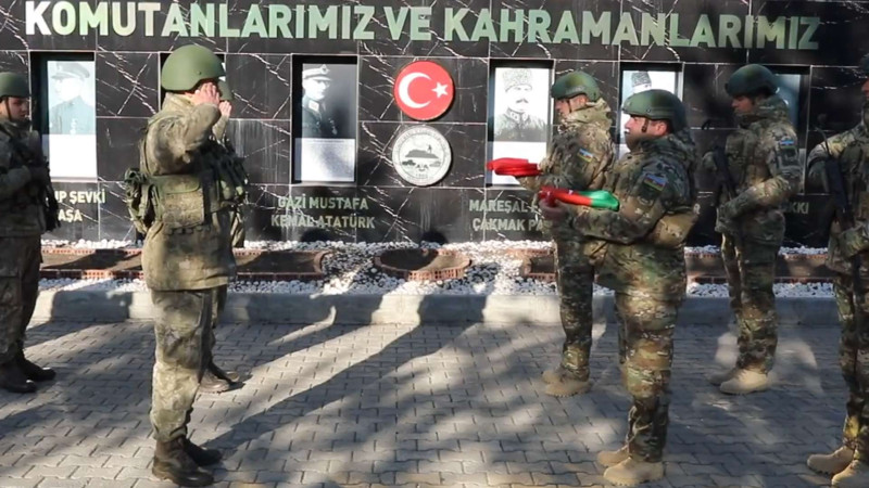Azərbaycan və Türkiyə hərbçiləri birgə təlim keçir