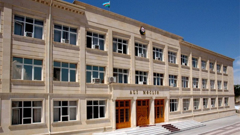 Naxçıvan Ali məclisində iki şöbə müdiri vəzifəsindən olub