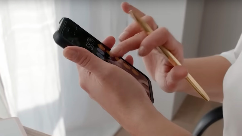 Azərbaycanda 1 milyon 700 min manata mobil nömrə satılır