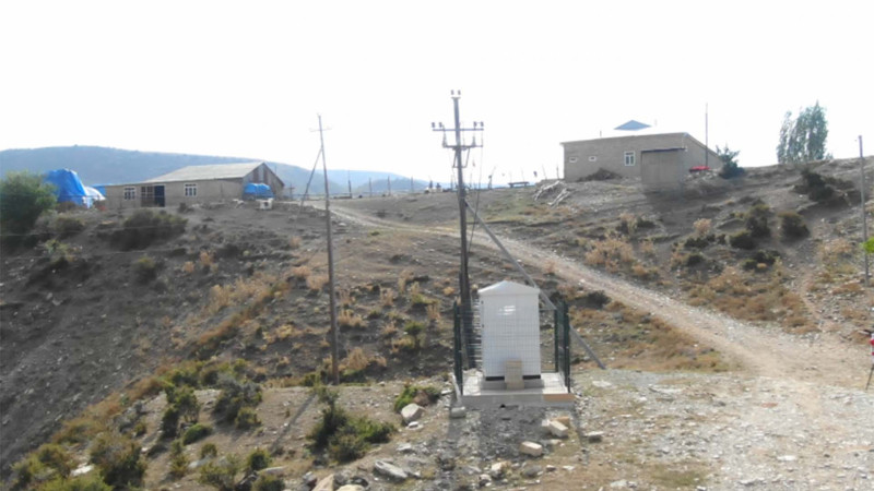 “Azərişıq” Şəmkirin iki kəndinin elektrik şəbəkəsini yenidən qurur