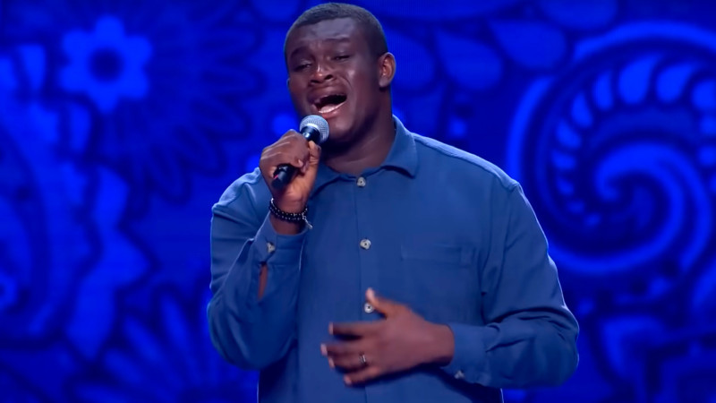 Nigeriyalı gənc Ay Laçın ifası ilə heyrətləndirdi - VİDEO