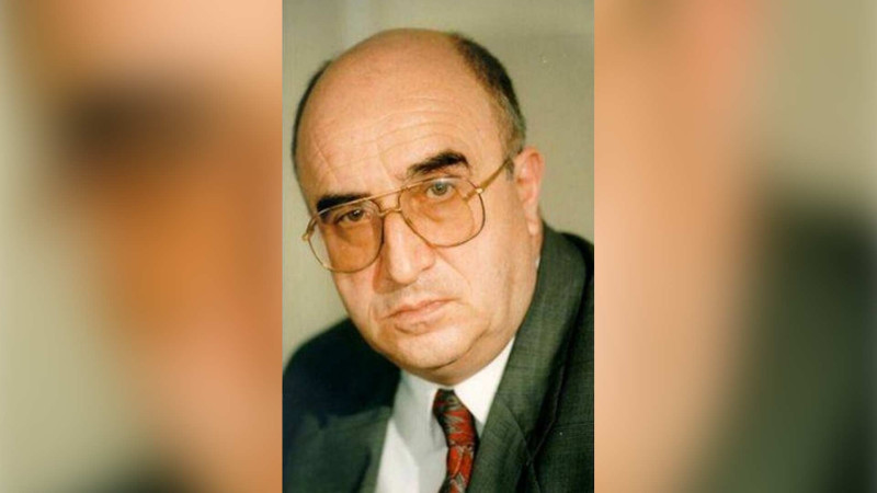 Namiq Nəsrullayev vəfat edib