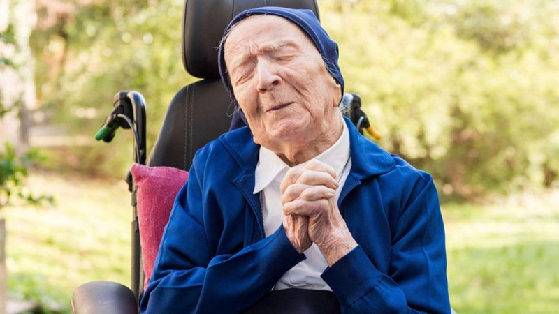 Fransa vətəndaşı 118 yaşında dünyasını dəyişib