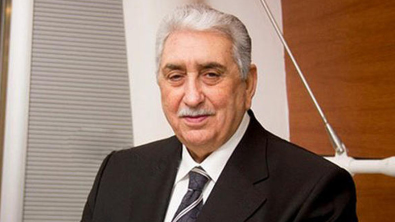 İlham Əliyev Arif Babayevi təltif edib