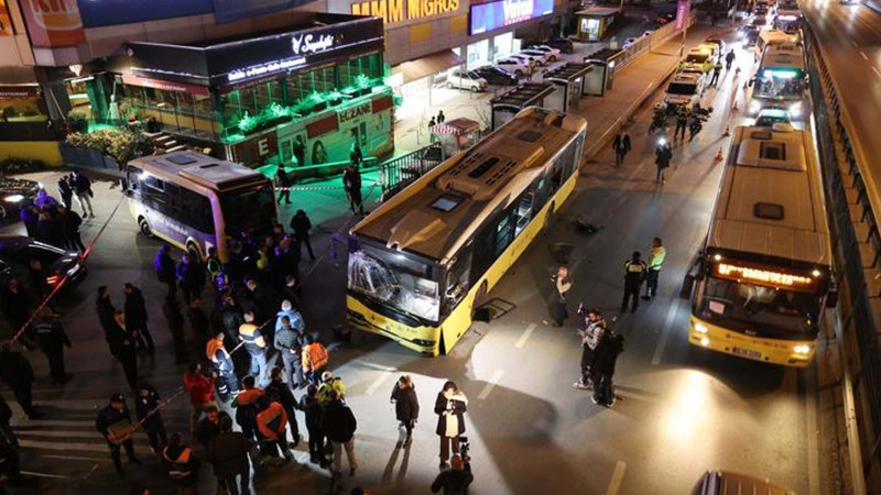 Türkiyədə avtobus qəzasında azərbaycanlı xəsarət alıb