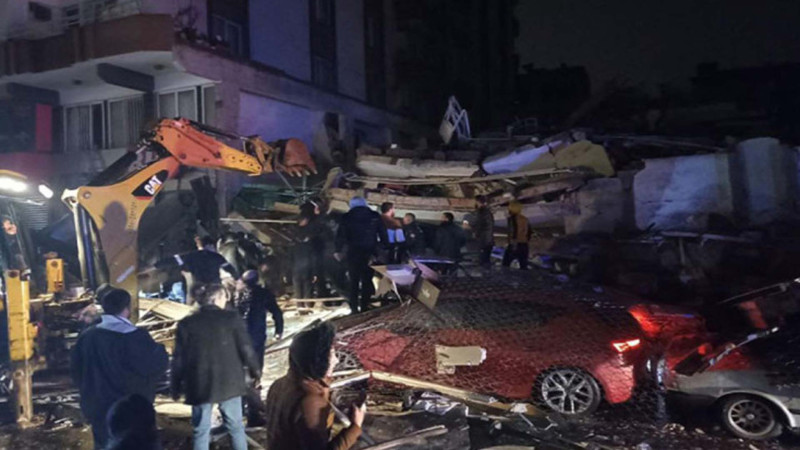 Türkiyədə zəlzələdə ölənlərin sayı 284 nəfərə çatıb