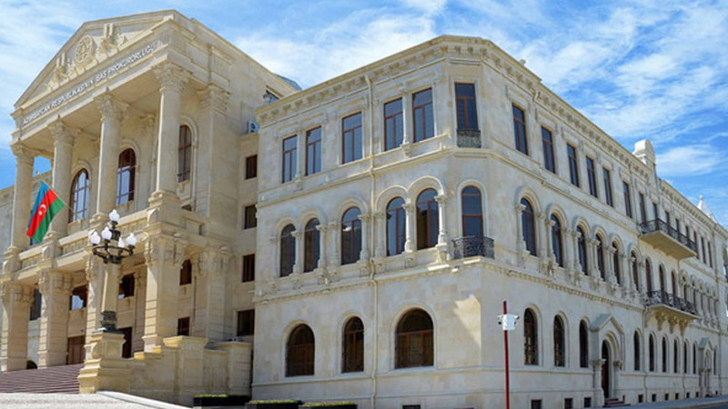 Azərbaycanda rüşvətə görə dekana cinayət işi başlanılıb