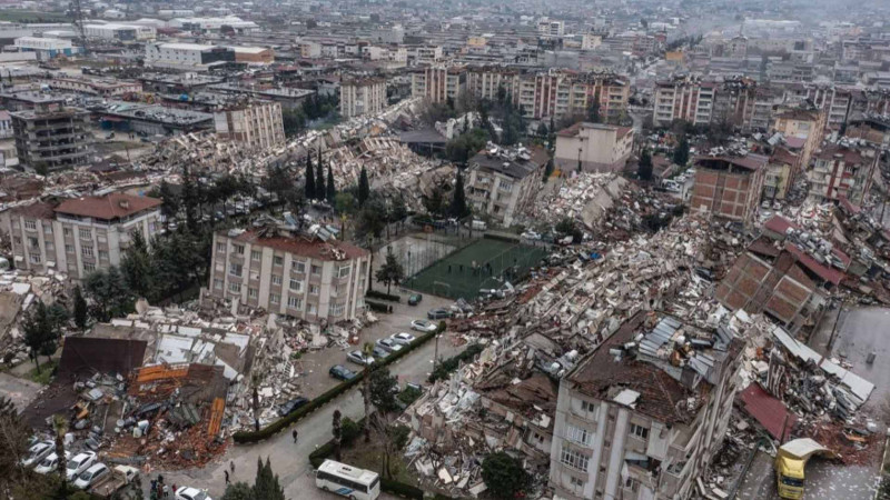 Türkiyə bu gün də səhəri zəlzələ ilə açıb