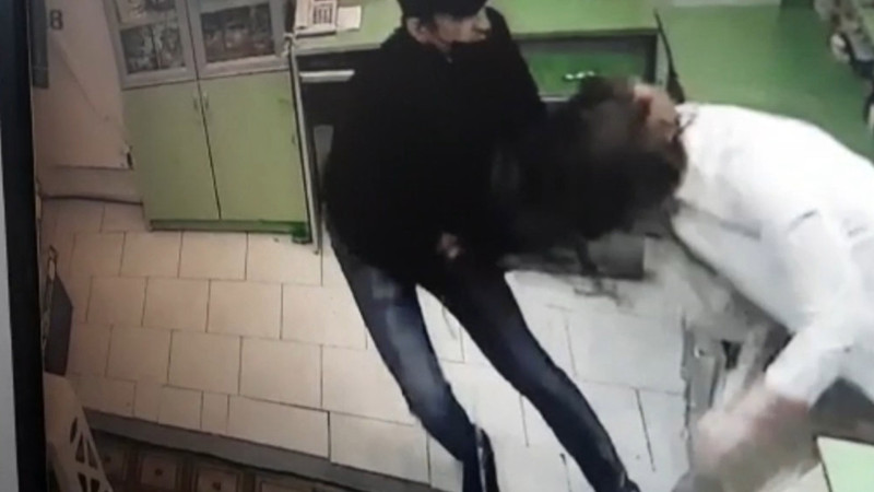 Göygöldə mağaza və aptekdən oğurluq edən şəxs saxlanılıb
